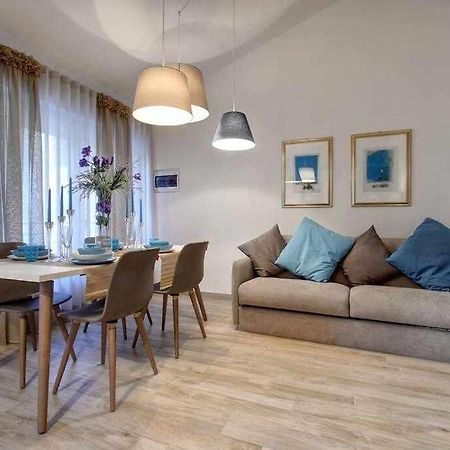 Faenza Elegant Apartment ฟลอเรนซ์ ภายนอก รูปภาพ