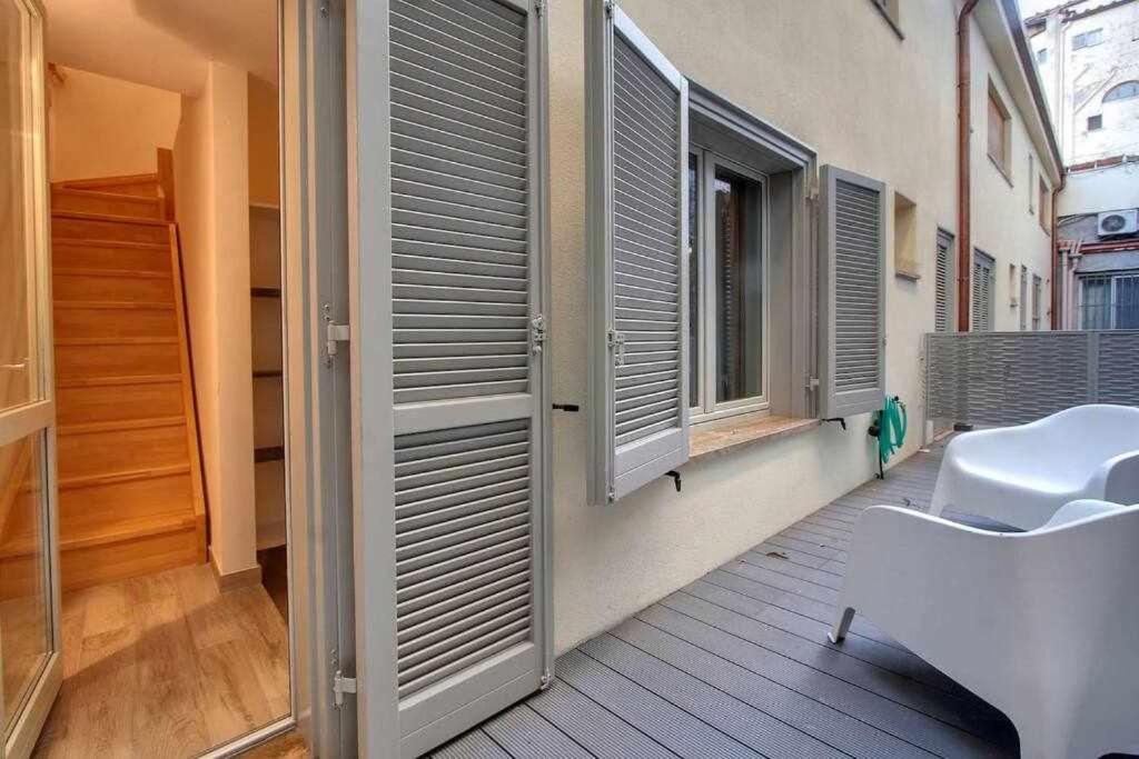 Faenza Elegant Apartment ฟลอเรนซ์ ภายนอก รูปภาพ