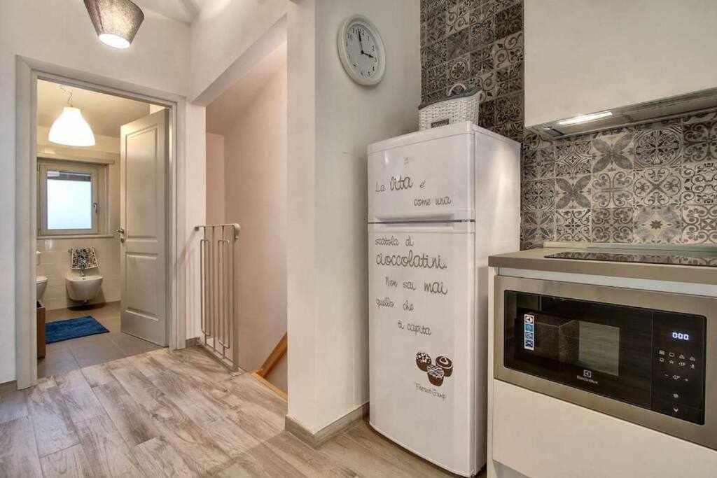 Faenza Elegant Apartment ฟลอเรนซ์ ภายนอก รูปภาพ