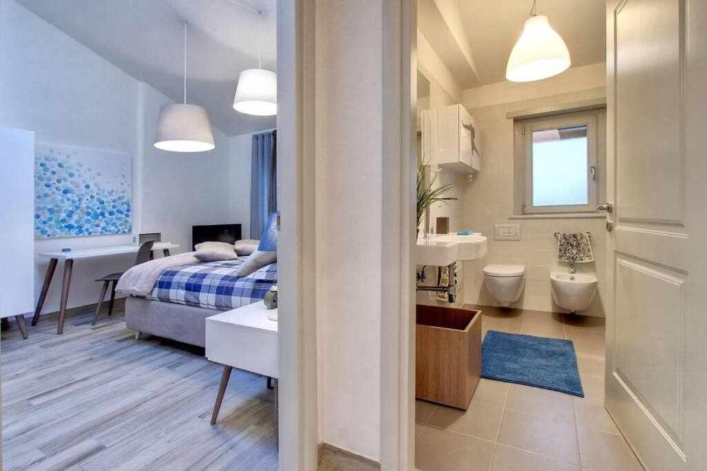 Faenza Elegant Apartment ฟลอเรนซ์ ภายนอก รูปภาพ