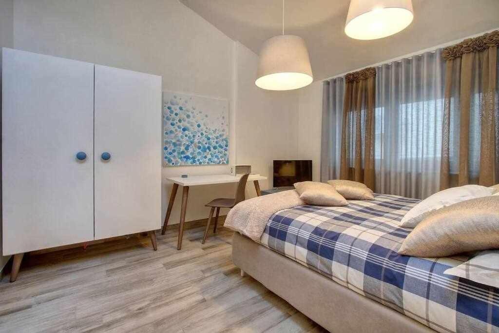 Faenza Elegant Apartment ฟลอเรนซ์ ภายนอก รูปภาพ